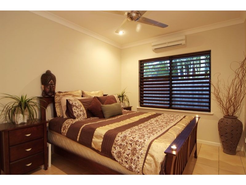 37 Bramble St, Clifton Beach QLD 4879