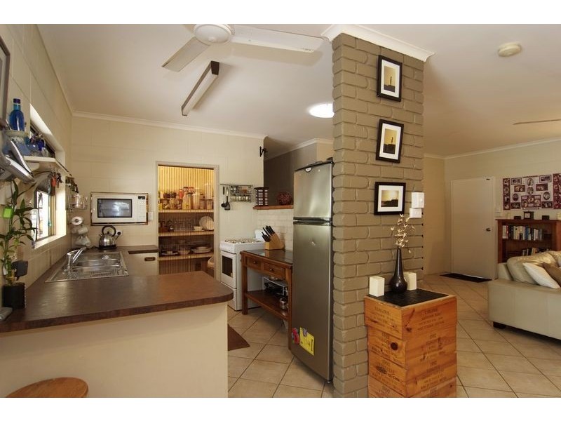 168 Sydney Street, Bayview Heights QLD 4868