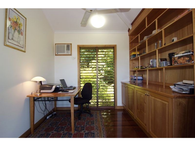 4 Justine Close, Trinity Beach QLD 4879