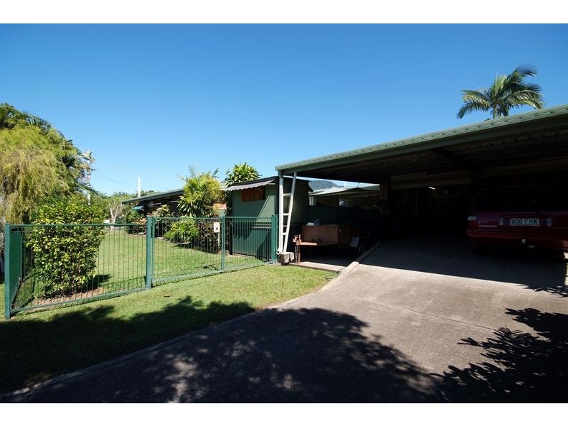 7 Erang Street, Woree QLD 4868