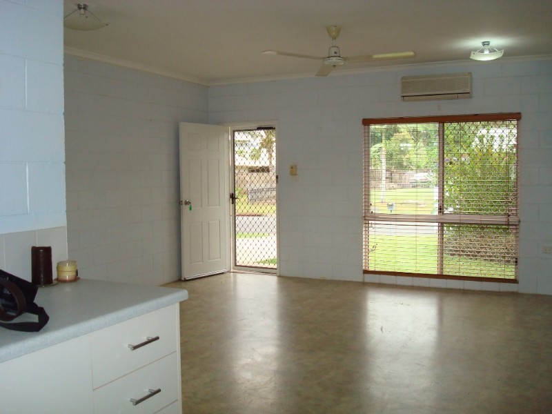 1/4 Herald Street, Bentley Park QLD 4869