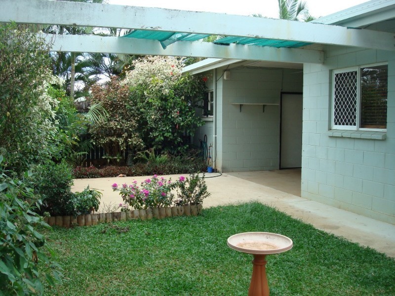 1/4 Herald Street, Bentley Park QLD 4869