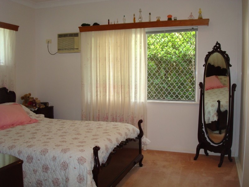 49 Runnymede Avenue, Redlynch QLD 4870