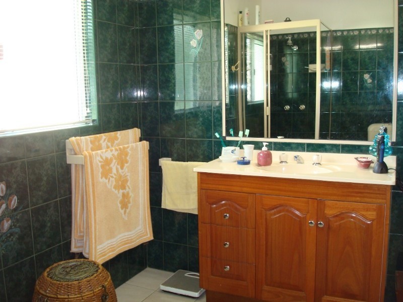 49 Runnymede Avenue, Redlynch QLD 4870