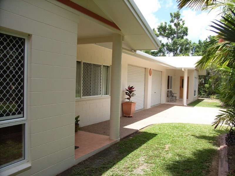 49 Runnymede Avenue, Redlynch QLD 4870