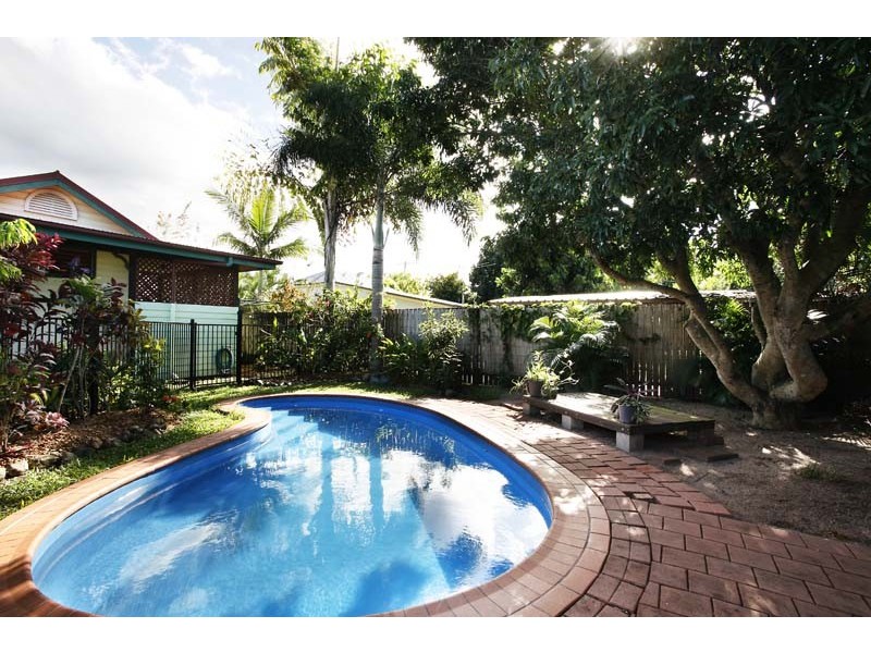 50 Jones Street, Westcourt QLD 4870