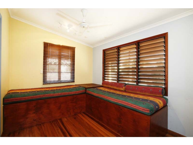 50 Jones Street, Westcourt QLD 4870