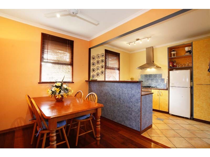 50 Jones Street, Westcourt QLD 4870