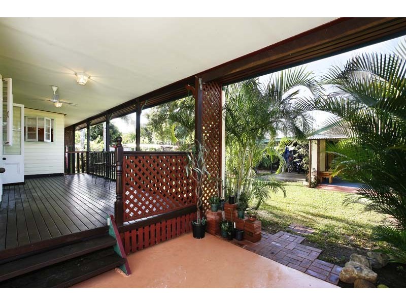 50 Jones Street, Westcourt QLD 4870