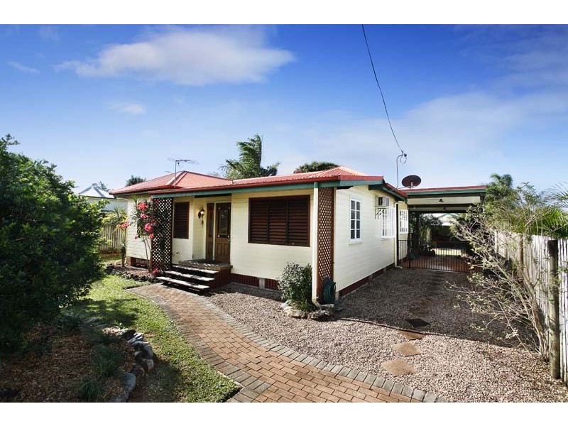 50 Jones Street, Westcourt QLD 4870