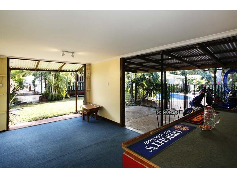50 Jones Street, Westcourt QLD 4870