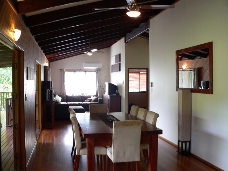 27 Latreille Terrace, Brinsmead QLD 4870