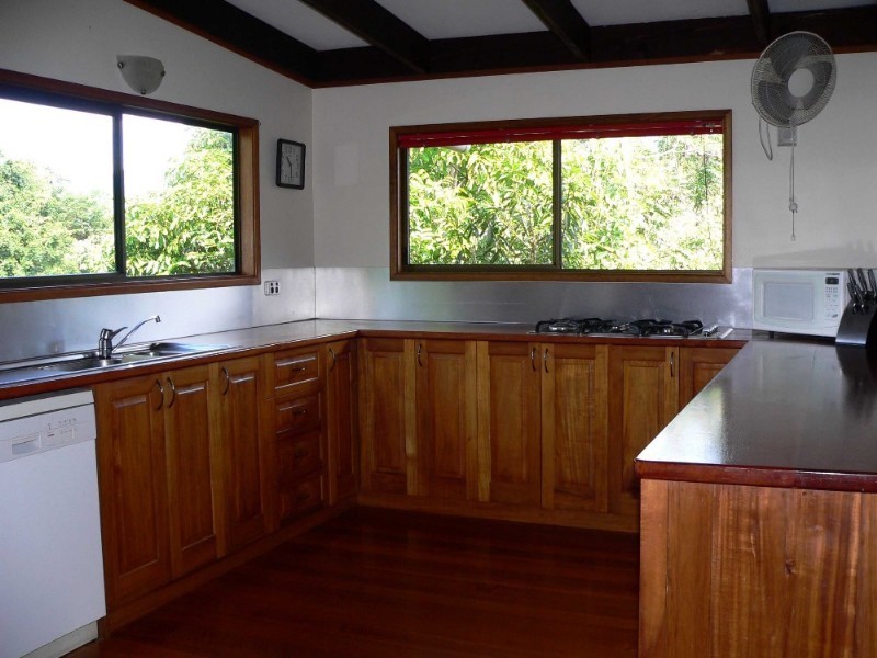 27 Latreille Terrace, Brinsmead QLD 4870