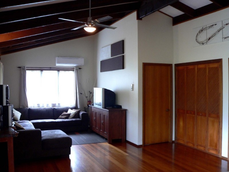 27 Latreille Terrace, Brinsmead QLD 4870