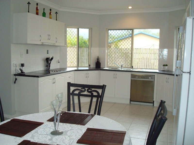 157 Timberlea Drive, Bentley Park QLD 4869