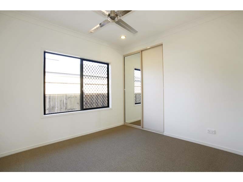 32 Finniss Crescent, Bentley Park QLD 4869