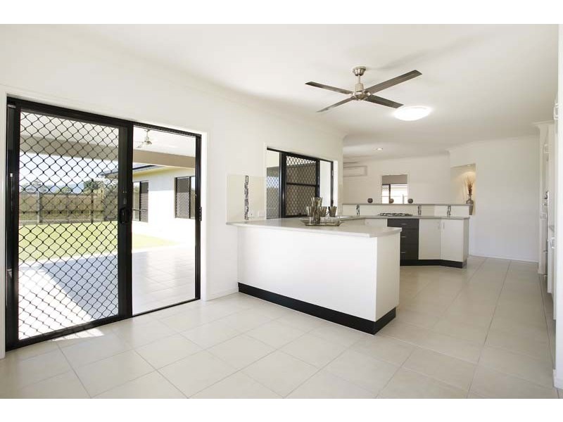 32 Finniss Crescent, Bentley Park QLD 4869