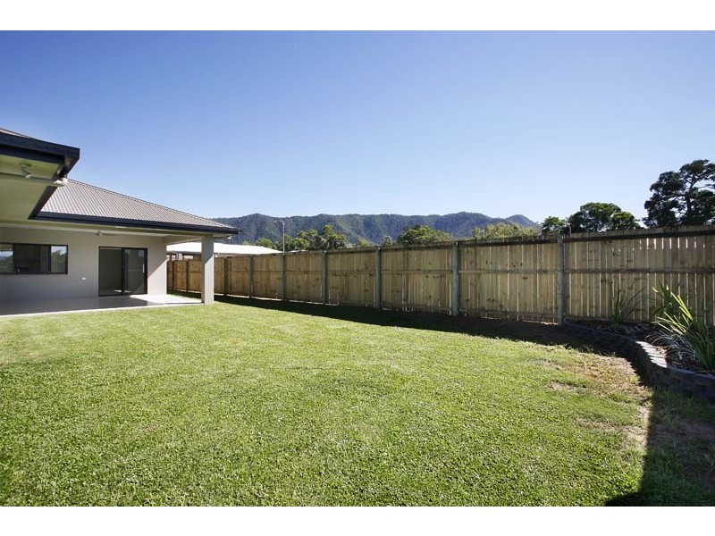 32 Finniss Crescent, Bentley Park QLD 4869