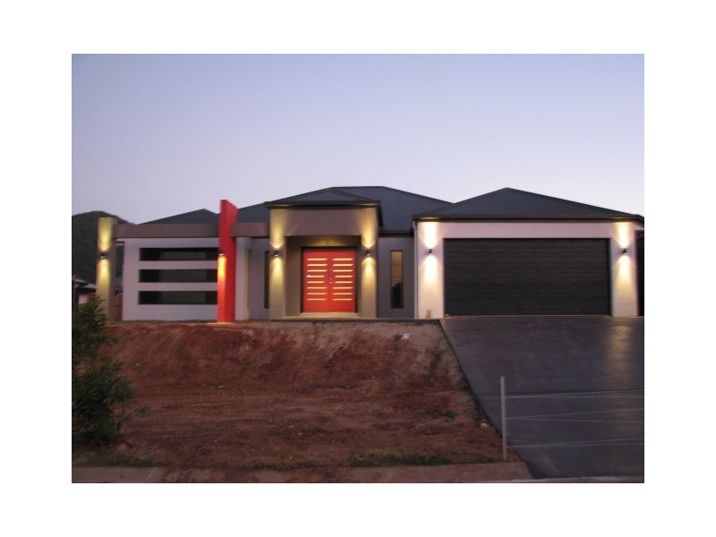 61 Norfolk Circuit, Redlynch QLD 4870