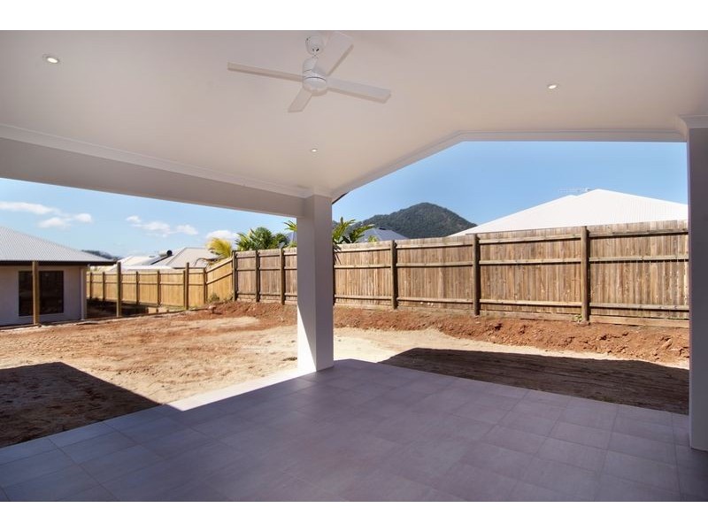 61 Norfolk Circuit, Redlynch QLD 4870