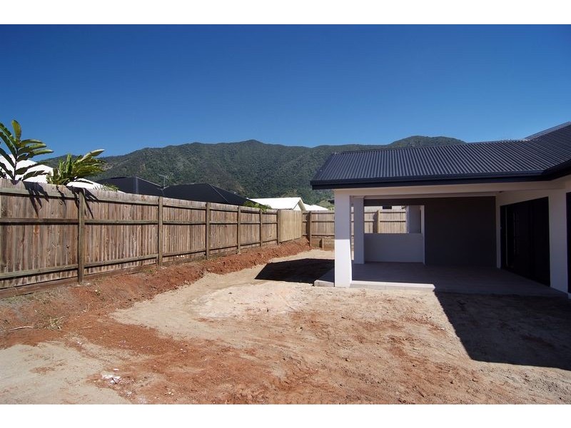 61 Norfolk Circuit, Redlynch QLD 4870