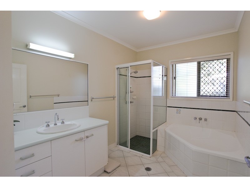 50 Shannon Drive, Bayview Heights QLD 4868