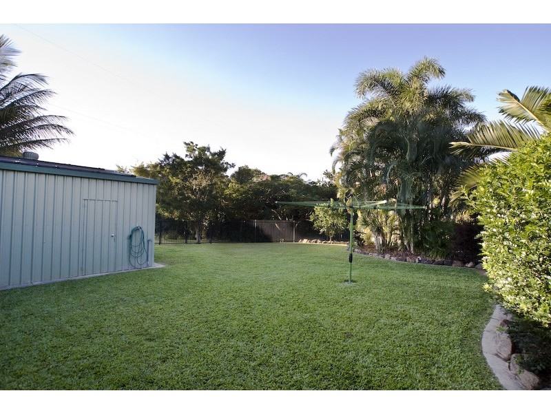 50 Shannon Drive, Bayview Heights QLD 4868