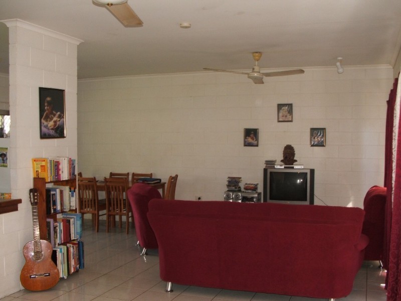 19 Bounty Close, Bentley Park QLD 4869