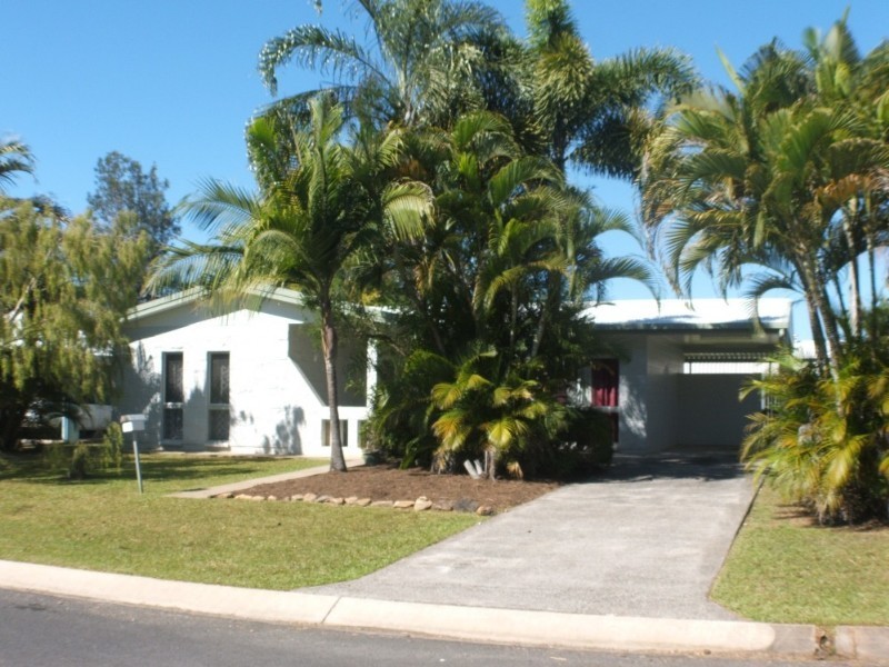19 Bounty Close, Bentley Park QLD 4869