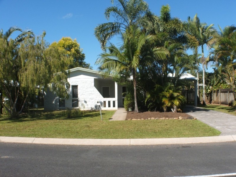 19 Bounty Close, Bentley Park QLD 4869