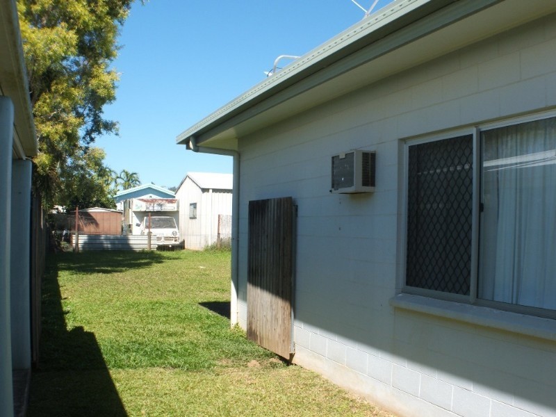 19 Bounty Close, Bentley Park QLD 4869