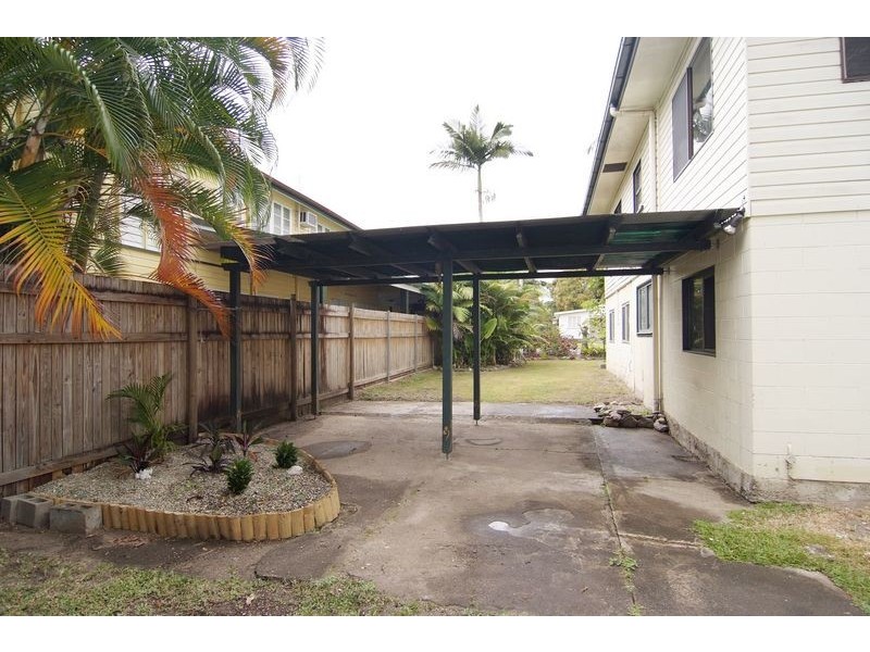 76 Macilwraith Street, Manoora QLD 4870