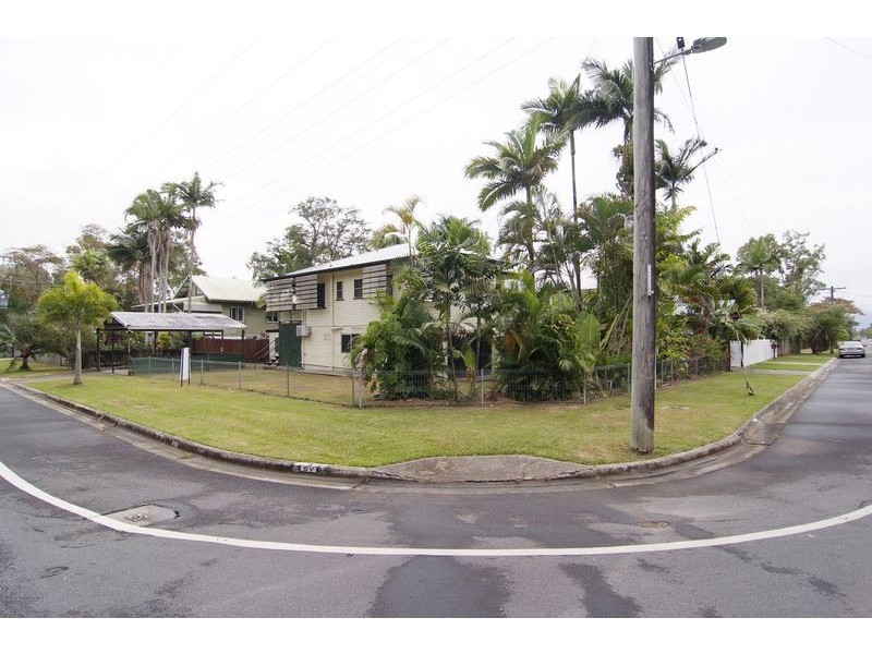 76 Macilwraith Street, Manoora QLD 4870