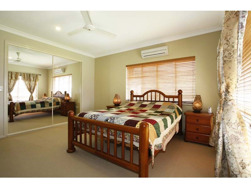 6 Turon Close, Bentley Park QLD 4869