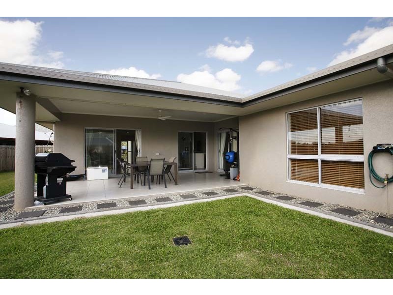 6 Turon Close, Bentley Park QLD 4869