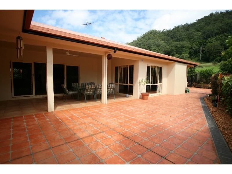 11 Fishtail Close, Mount Sheridan QLD 4868