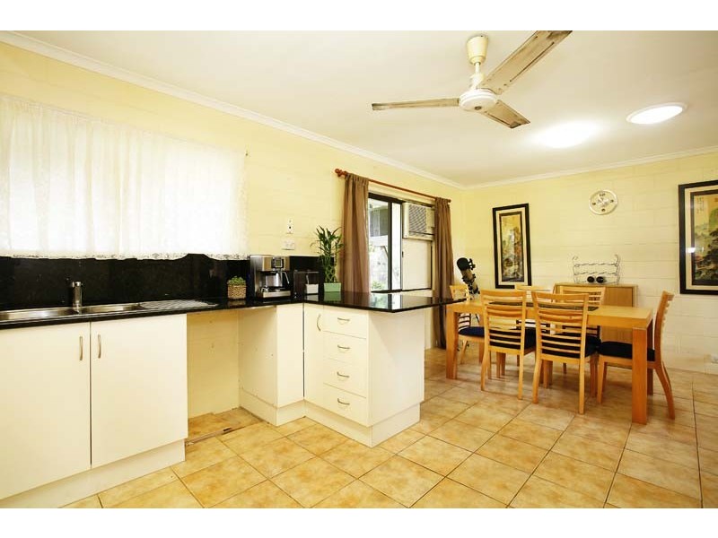 79 Carnation Drive, Mooroobool QLD 4870