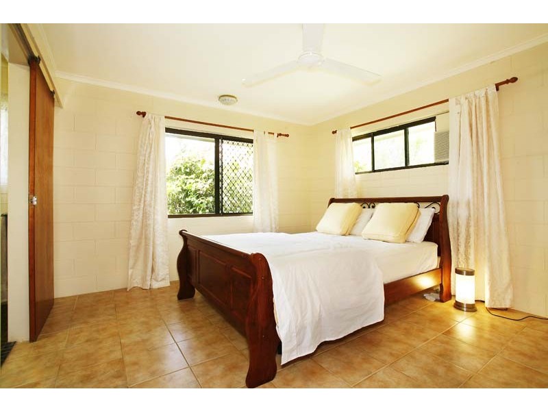 79 Carnation Drive, Mooroobool QLD 4870