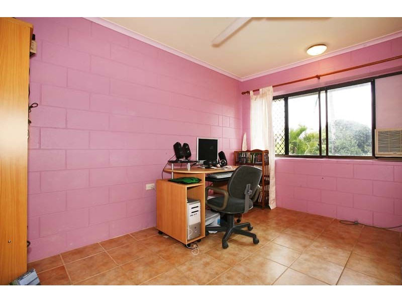 79 Carnation Drive, Mooroobool QLD 4870