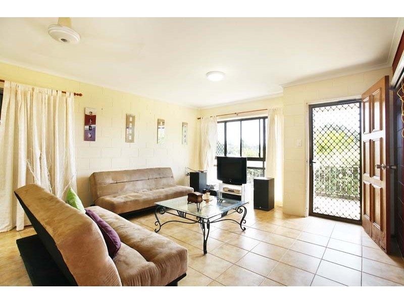 79 Carnation Drive, Mooroobool QLD 4870