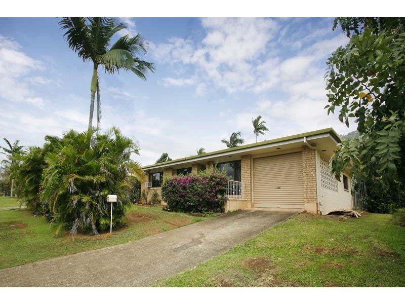 79 Carnation Drive, Mooroobool QLD 4870