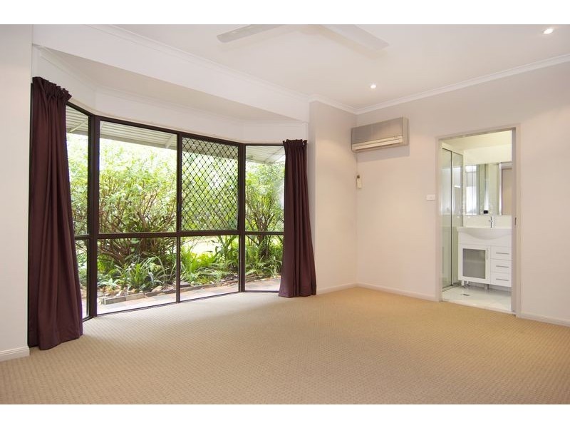 53 Hobson Drive, Brinsmead QLD 4870