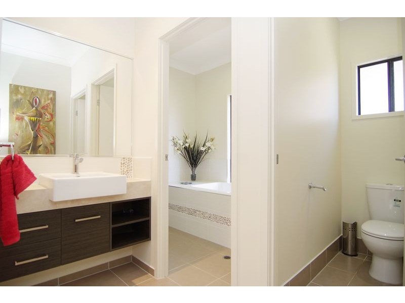 36 Flindersia Street, Redlynch QLD 4870