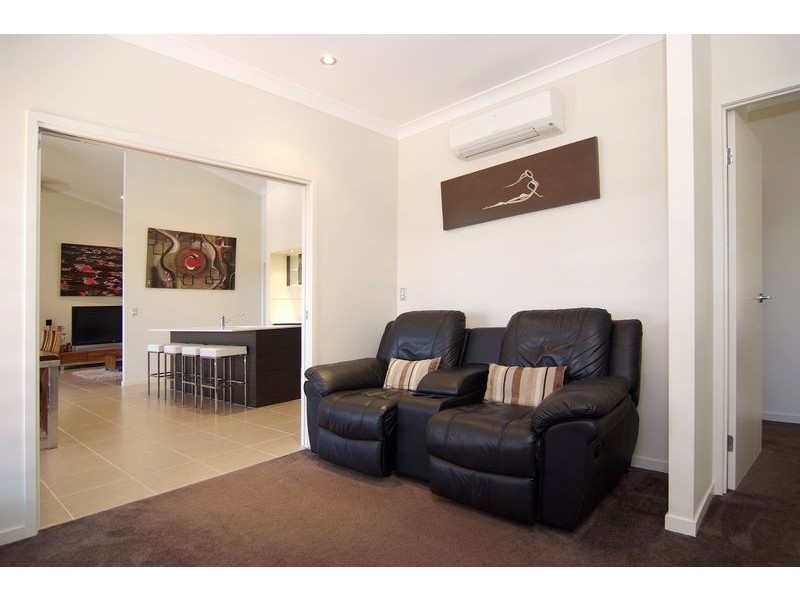 36 Flindersia Street, Redlynch QLD 4870