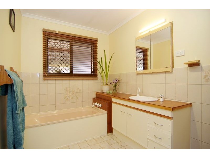 17 Paluma Street, Mount Sheridan QLD 4868