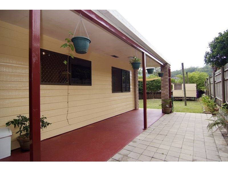 17 Paluma Street, Mount Sheridan QLD 4868