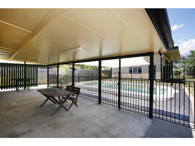 33 Stewart Street, Edmonton QLD 4869