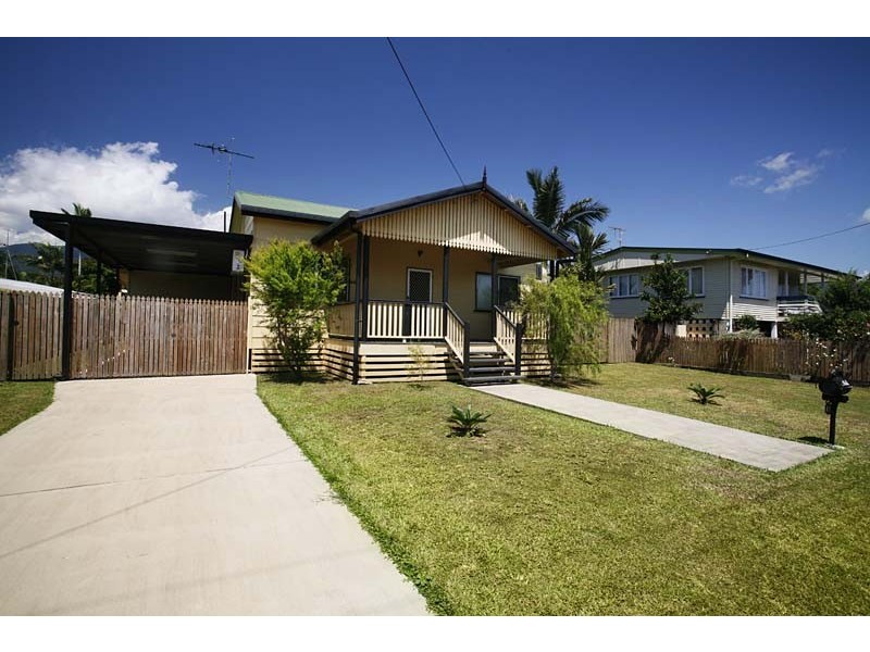 33 Stewart Street, Edmonton QLD 4869