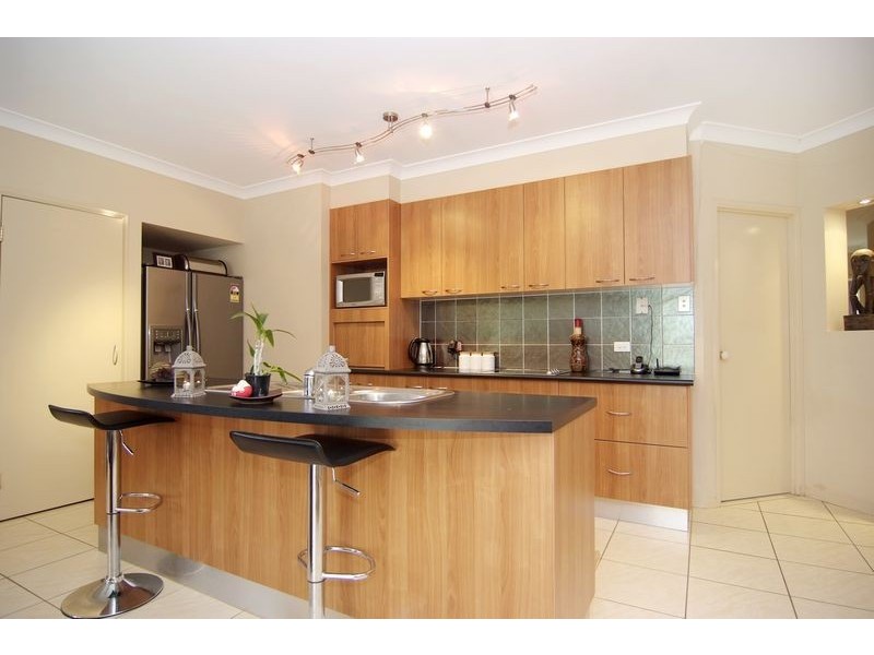 5 Brockhurst Close, Redlynch QLD 4870