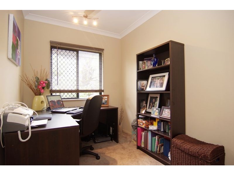 5 Brockhurst Close, Redlynch QLD 4870